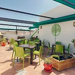 Charming نيرخا