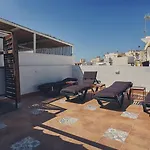 بيت شباب Charming