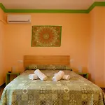 Hostel Charming Nerja