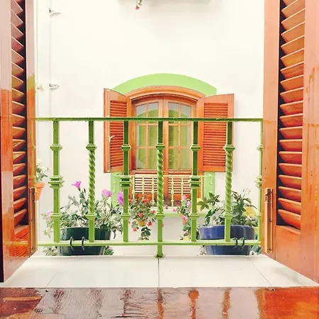 Hostel Charming *