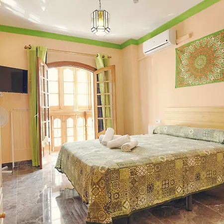 Hostel Charming *