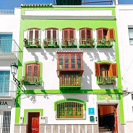 Charming Hostel *